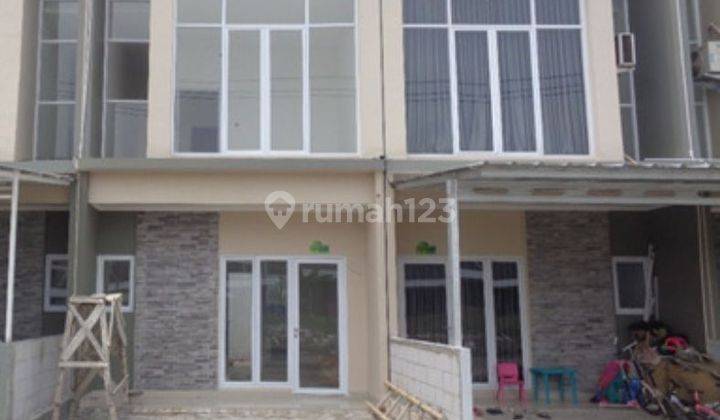 Dijual Rumah Baru di Pusat Kota Karawang