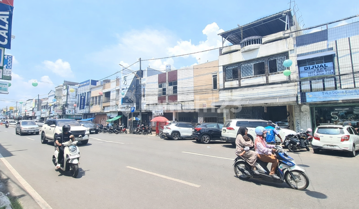 Tuparev 2.5-Story Shop House for Sale Cheap. Rare. Freehold Title. 2