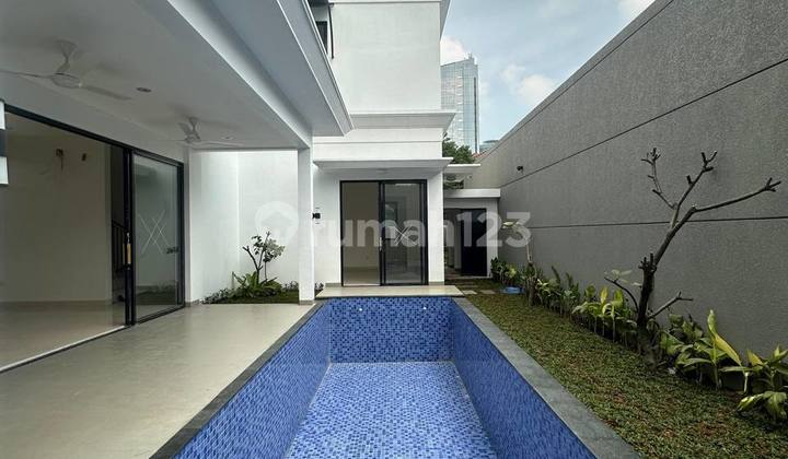 Brand New House, Lt. 373 M2 Swimmingpool Lokasi Cilandak 2
