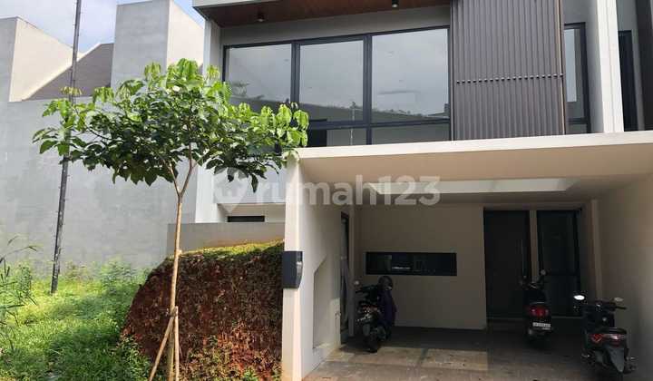 Rumah 3lantai Di Cluster Sierra Serenia Hills, 4,6 M Nego!