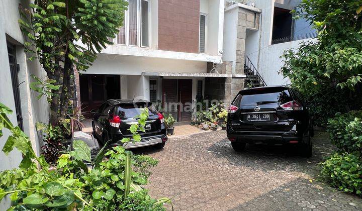 Rumah di Wijaya , kebayoran baru 2 Lantai SHM Bagus Strategis 2