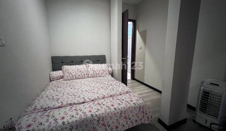 Rumah Semi Furnished Bagus Sekali Di Serenia Hills, Lebak Bulus 2