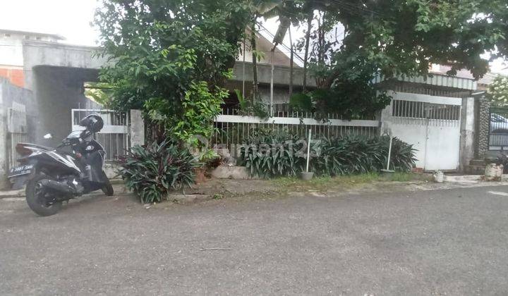 For Sale Rumah Lama di Kawasan Elit dan strategis di Kebayoran Baru  2