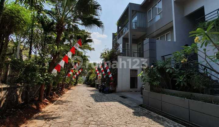 For Sale Rumah di Lebak bulus 3 Lantai