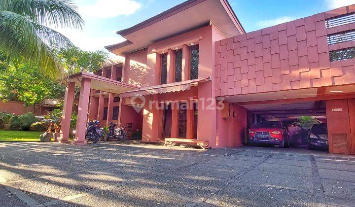 Rumah Mewah di Lebak Bulus 2LT Modern Tropis 1