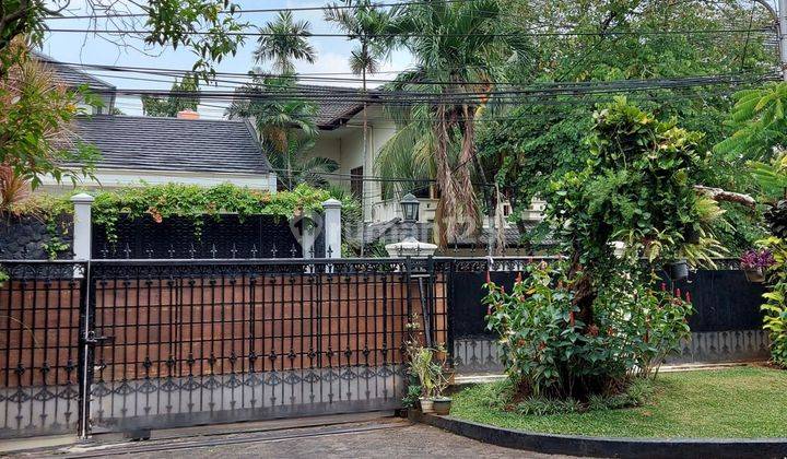 Rumah Asri Dan Terawat Di Cipete
jalan Lebar, Lingkungan Elit, Dan Bebas Banjir
 2