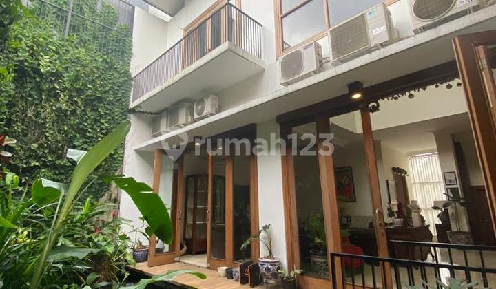 For Sale 2-Story House in Pakubuwono For Sale 2-Story House in Pakubuwono