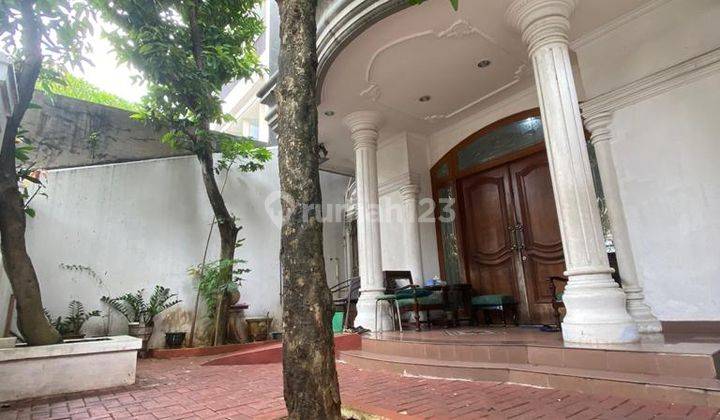 Dijual Rumah Bagus di Kebayoran Baru  1