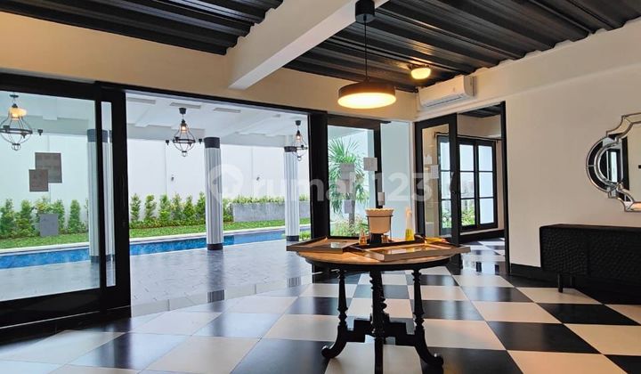 Rumah Mewah Baru Furnished Lokasi Strategis Di Kemang Jakarta Selatan 17