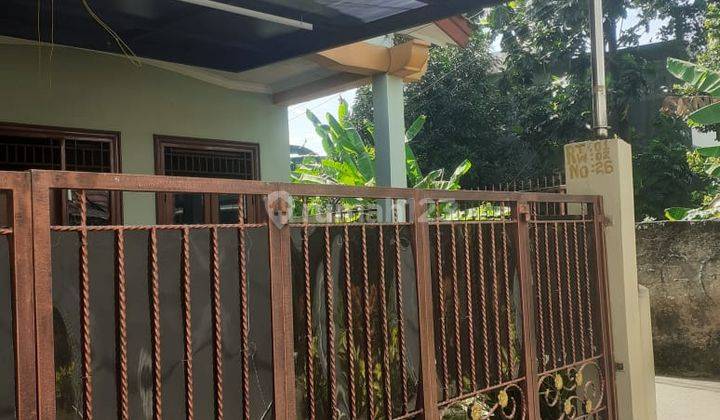 Rumah di Rancho Indah, Tanjung Barat 2 Lantai SHM Butuh Renovasi hadap Barat 1