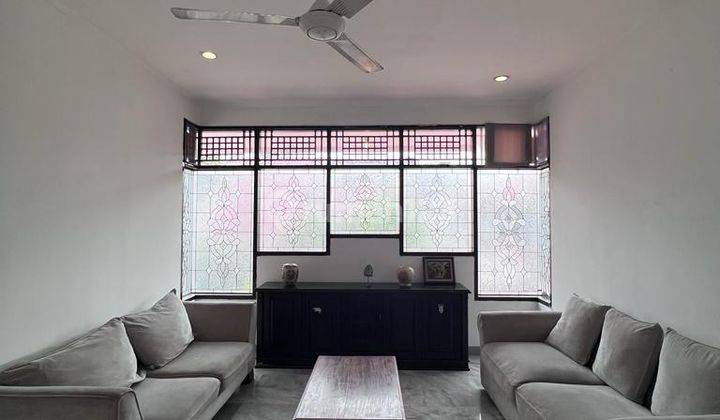 For Rent Rumah Cantik Semi Furnish Di Bumi Karang Indah 