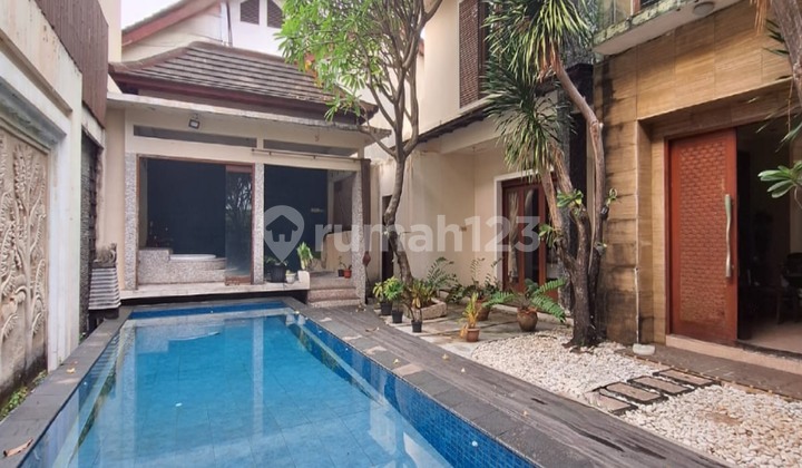 Rumah Secondary Private Pool Dalam Komplek Di Cipete 