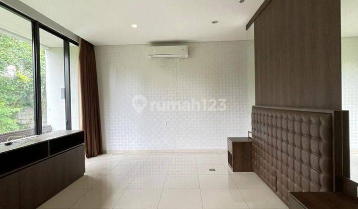 Rumah 3 Lantai Serenia Hill ,lebak Bulus Jakarta Selatan  2