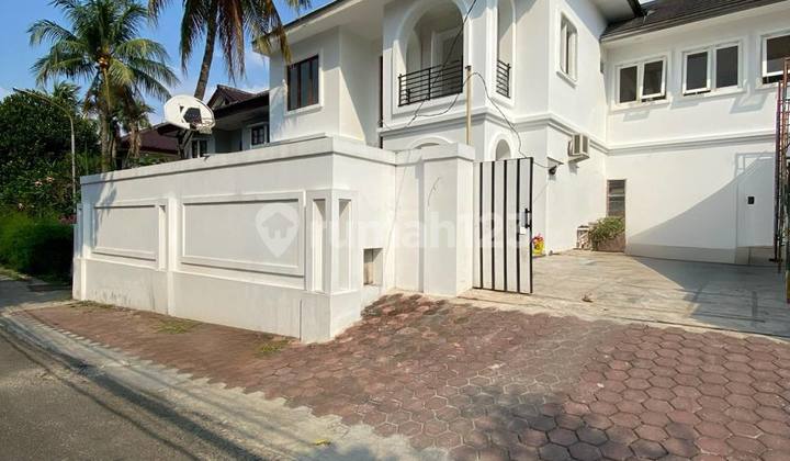 Brand New Renovated House, Bangunan 2 Lantai Bebas Banjir Brand New Renovated House, Bangunan 2 Lantai Bebas Banjir