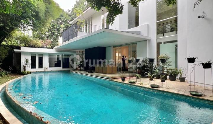 Rumah Mewah Di Lingkungan Exclusive, Hunian Nyaman Dan Tenang!