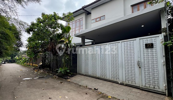 Rumah Mewah Siap Huni Dalam Komplek Lokasi Strategis Rumah Mewah Siap Huni Dalam Komplek Lokasi Strategis