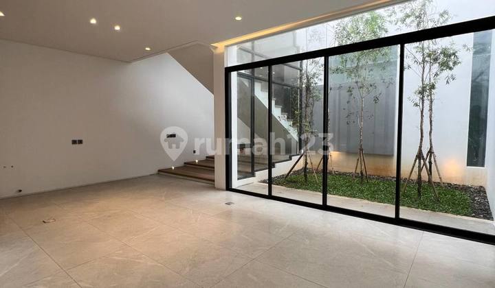 Brand New Townhouse Industrial Design, Lt. 144 M2, Harga 4,89 M Nego!! 2