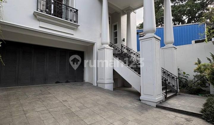 Luxury Modern Classic House With Private Pool