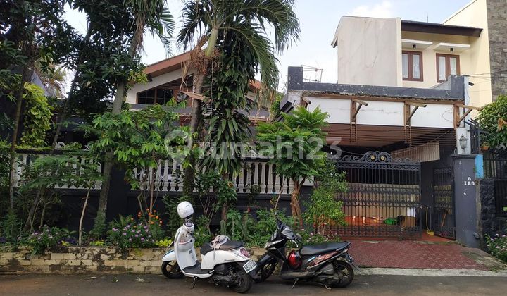 Ready-to-Occupy House in the Leading Favorite Complex in Cinere Ready-to-Occupy House in the Leading Favorite Complex in Cinere