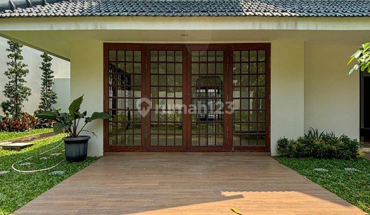 Rumah Mewah Di Dalam Town House Exclusive Simprug Golf 2