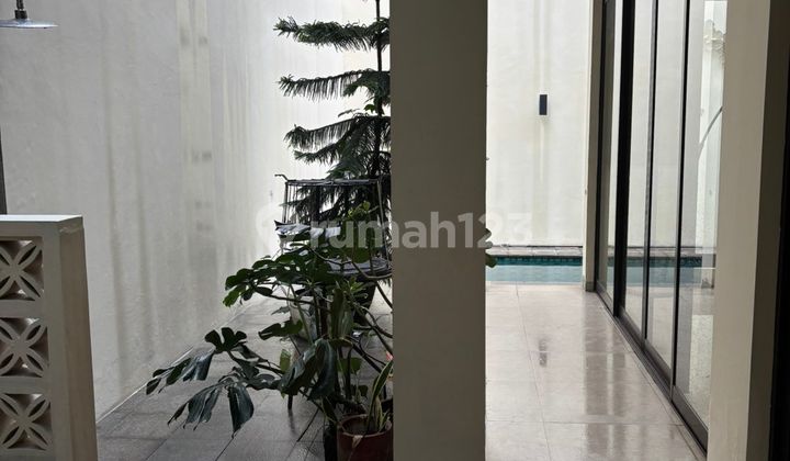 Ready-to-Occupy House, Well-Maintained and Green in Serenia Hills Complex 2