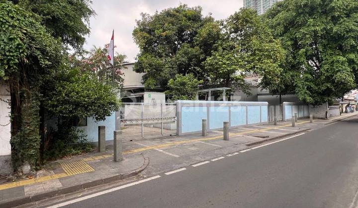 Harga Bawah NJOP! Gedung Kantor 3 Lantai Siap Isi, Kemang Raya Harga Bawah NJOP! Gedung Kantor 3 Lantai Siap Isi, Kemang Raya