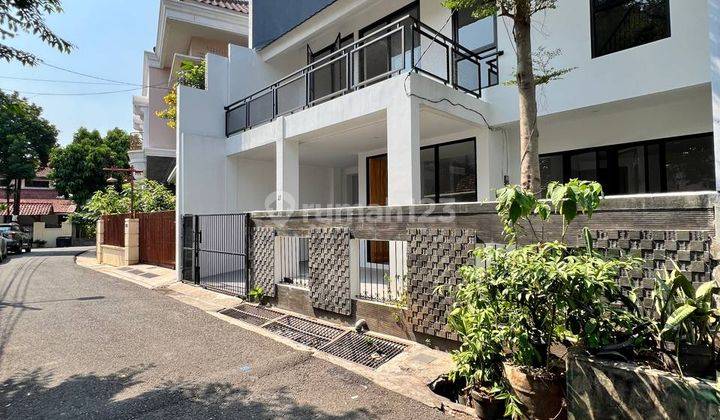 Rumah Modern Minimalis Di Ragunan, Renovasi Baru, Dekat Tb Simatupang 1