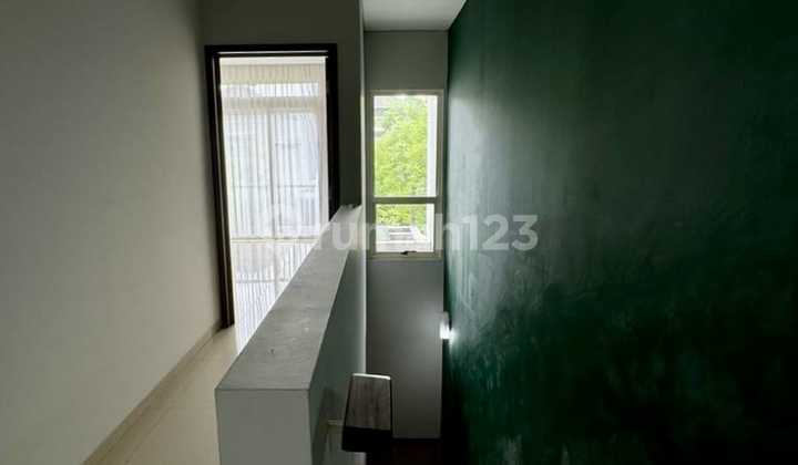 Ready-to-Occupy House in Serenia Hills Complex, Lebak Bulus 2