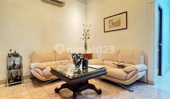 Beautiful Ready-to-Occupy House in a Complex, Strategic Location in Cinere
