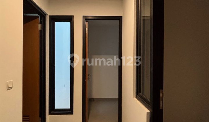 Villa Cinere Mas Brand New Modern Tropical, Lingkungan Asri 4,3 M Nego! 2