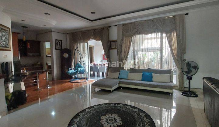 Rumah Minimalis Modern Hommy Cozy Hadap Timur Raffles Hills Cibubur 1