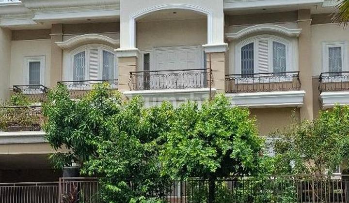 Rumah di Boulevard Raffles Hills Cibubur Furnished, Cibubur Rumah di Boulevard Raffles Hills Cibubur Furnished, Cibubur