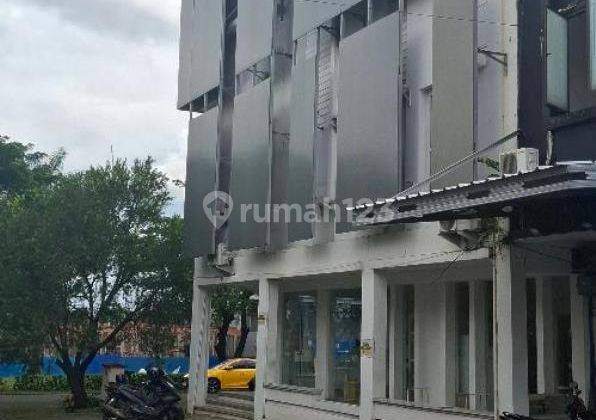 Ruko Hoek 3 Lt lokasi strategis Boulevard Legenda Wisata Cibubur 2