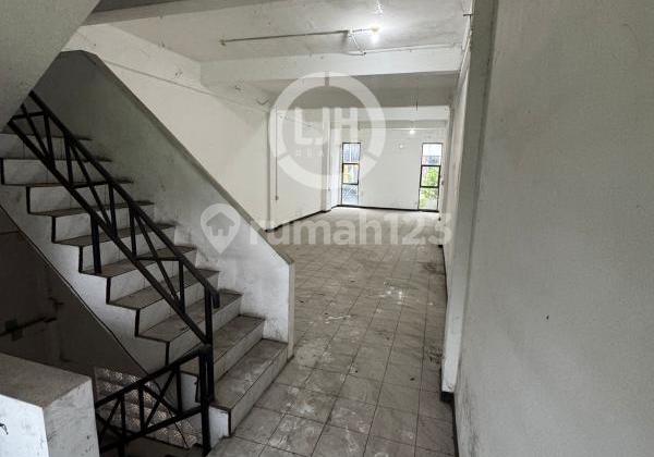 Ready-to-use shop house in the Gayamsari area 2