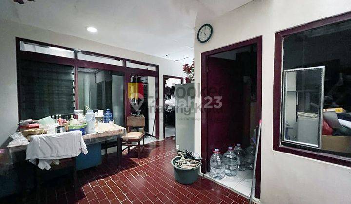 Rumah Tengah Kota Jalan Anggrek 2