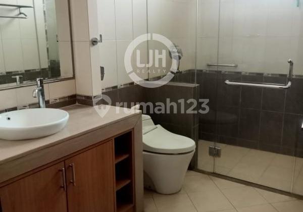 Rumah bagus di jalan Lingga 2