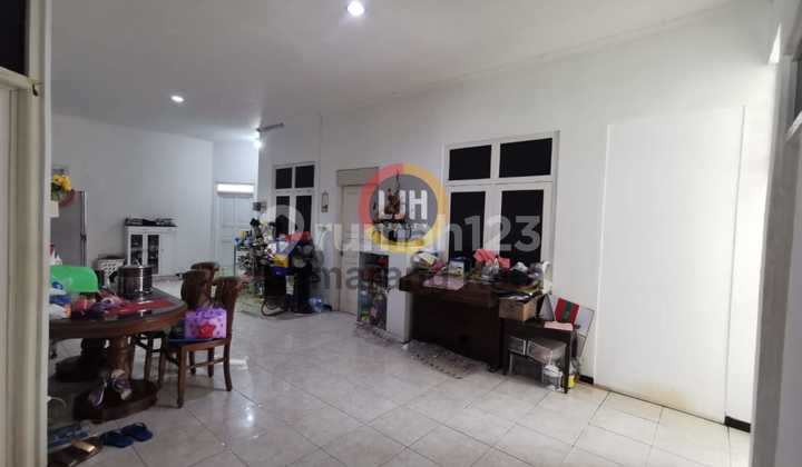 Rumah bagus di jalan Kenanga