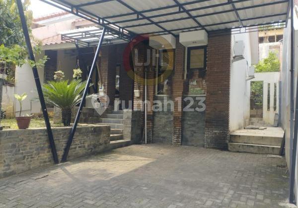 Rumah siap huni di Villa Pinus 1
