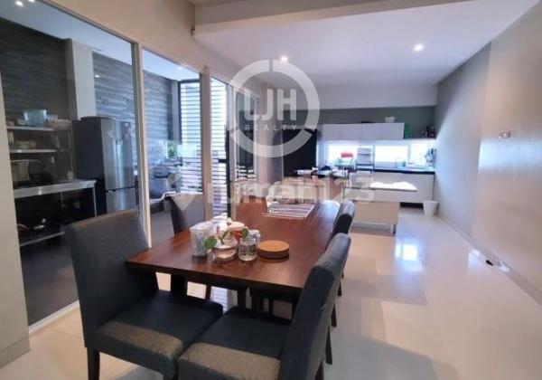 Rumah mewah di Palm Hill 1