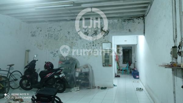 Rumah di Gang Besen 1