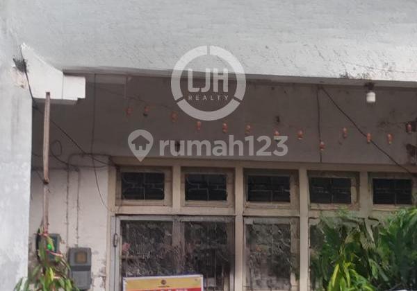 Ruko di Gang Besen 1