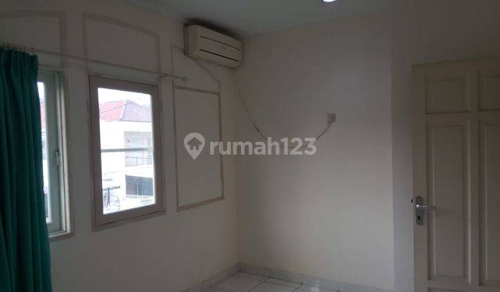 Rumah 2 Lantai di Taman Surya 5 Jakarta Barat Lokasi Strategis  2