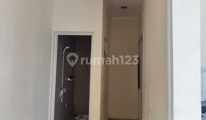 Rumah Posisi Hoek di Cluster Eropa Green Lake City Lokasi Strategis  2