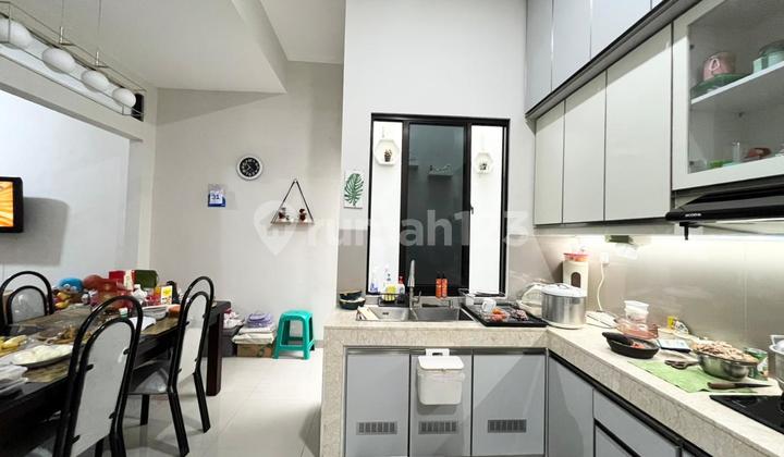 Rumah Bagus dan Terawat di Botanica Valley Serpong Nego Rumah Bagus dan Terawat di Botanica Valley Serpong Nego