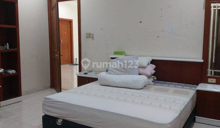 Rumah Mewah dgn Furnish  di Crysant Panakkukang 8