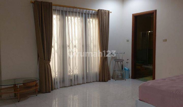 Rumah Mewah dgn Furnish  di Crysant Panakkukang 13