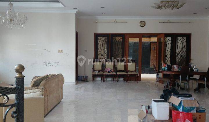 Rumah Mewah dgn Furnish  di Crysant Panakkukang 20