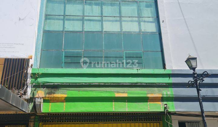 Ruko kompleks Diamond di Jl A.P Pettarani 1