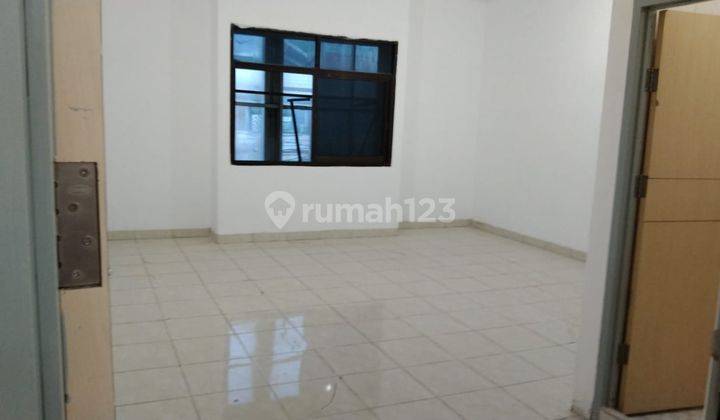 Ruko Sewa Siap Pakai di Jalur Ramai Gowa, di Jl KH Wahid Hasyim 9