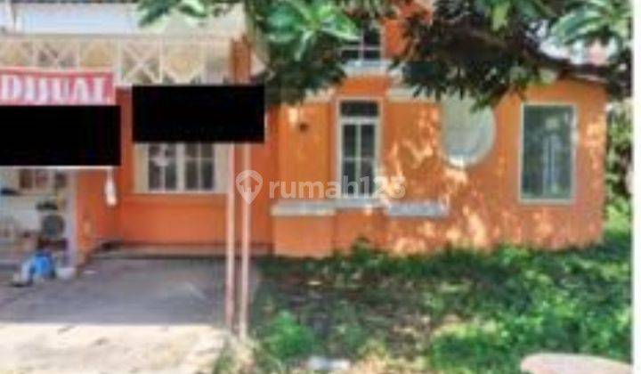 Rumah Murah dengan lebar di belakang di Perumahan Taman Losari 2